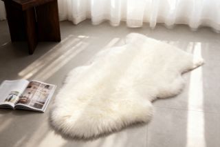 Picture of 388-003 Natural Long Wool Sheepskin Rug - (100x60cm)