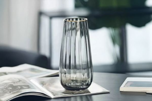 Picture of IRREGULAR Vertical Striped Glass Vase (7x20cm)